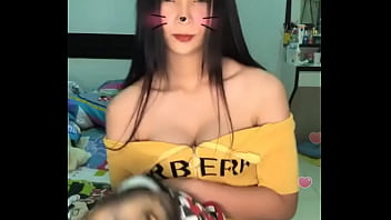 Cewek Asia Menggoda Di Live Streaming