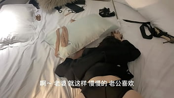 出差老公快回家,我湿透了等你操,主页还有更多骚视频让你硬到爆