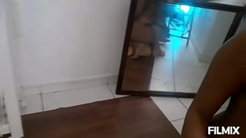 Novinha Ex-bbb Geme De Tesão Enquanto Senta Na Rola Do Negão