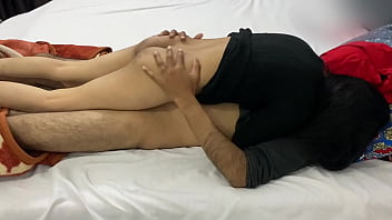 Tuan Tanah Menggila-gilai Pembantu Seksi Itu Dengan Keras.