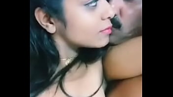 Istri Seksi Desi Digoyang Suami Sampai Meraung-raung