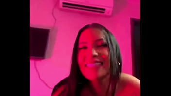 Viral! Cuzinho Apertado Da Blogueira Asiática Levando Rola Preta Sem Camisinha Ao Som De Orochi E Kevin O Chris