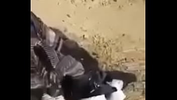 Basahi Jilbab Dengan Pancaran Air Seniku