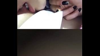 Lesbi Turki Yang Menggoda Dan Penuh Gairah.