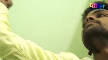 Gairah Tersembunyi Ibu Rumah Tangga India Dengan Tukang Kode Yang Ganas