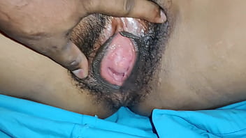 Desi Bhabhi Ki Chut Mast Hai