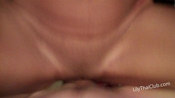 Naiklah Dan Rasakan Sensasi Panas Dari Lily Thai, Si Asian Milf Yang Akan Mengocok Dunia Mu Dengan Gaya Cowgirl Virtual Yang Bikin Ketagihan.