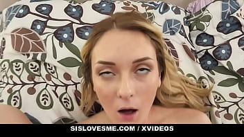 Gadis Manis Charlotte Sins Bolos Sekolah Dan Nikmati Momen Mesra Berdua Dengan Kakak Tiri