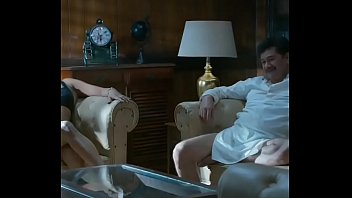 Gadis India Yang Menggoda Dengan Lekuk Tubuhnya Yang Memikat