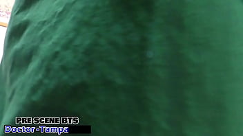 Jebakan Tak Kasat Mata: Daisy Bean Menggoda Di Tangan Dr Tampa