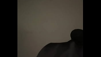 Pelacur Berhijab Memukul Pantat Arabnya Yang Gendut Dan Mengerang Sambil Menggoyangkan Bokong Kotornya Sendirian