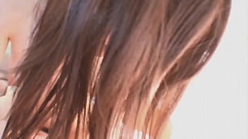 Gadis Jepang Manis Berkacamata Yang Menggoda Dan Siap Memuaskan Hasratmu