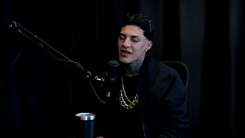 Demi Seks, Dia Masuk Industri Film Porno Gay Lewat Koneksi Ibunya, Lalu Gila-gilaan Promosi Konten Mesumnya Di Jalanan – Gabriell Rios (tonton Di: Sheer/red)