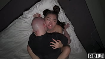 Pengeboman Sperma Kasar Untuk Lubang Mungil Gadis Asia