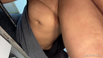 Gairah Terlarang: Anak Tiri Menggoda Dan Memuaskan Ibu Tiri Yang Menggairahkan Saat Suaminya Pergi