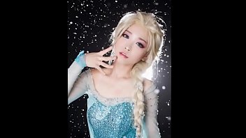 Elsa, Gadis Asia Remaja Yang Menggoda Dengan Tubuh Mungilnya