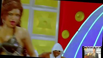 Meri Taqat Meri Jung 2014: Adegan Panas Shivanna Dan Priyamani Yang Menggoda