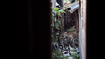 Desi Kencing Dan Air Seni Yang Menggoda