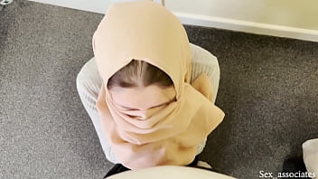 Tolong Jangan, Istri Hamil Arab Tak Mau Mengulum.