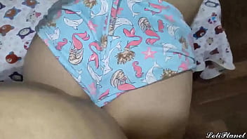 Ketika Ibu Pergi, Ayah Tiriku Menggodaiku – Hari Ketika Ayahku Memanfaatkanku