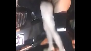 Gadis Tiongkok Menggila Di Jalanan