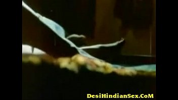 Adegan Panas Artis Desi Menggoda Kekasih Dengan Rayuan Sensual