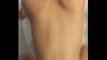 Gadis Tionghoa Menggila Dalam Teriakan Kenikmatan