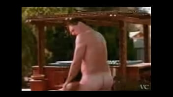 Gairah Malam Yang Membara: Kisah Panas Di Balik Tirai Satin