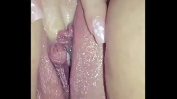 Jari-jari Nakal Menari Di Selangkangan Desi