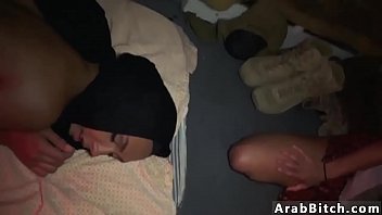 Rumah Bordil Afgan Penuh Pantat Besar Arab Dan Arab Yang Menggoda!