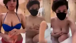 Jugo Payudara Montok Bulat Di Kamar Mandi