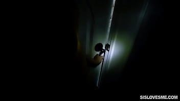 Remaja Menggoyang Langkah-kakak Dengan Adegan Intim Dari Sudut Pandang Orang Pertama