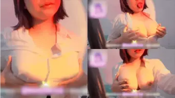 Bulan Tante Seksi, Montoknya Bikin Gagal Fokus
