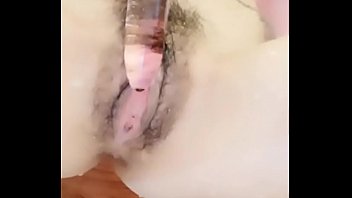 Em Gái Trung Quốc Phun Nước ướt át Từ Cô Bé Tràn đầy Khoái Cảm