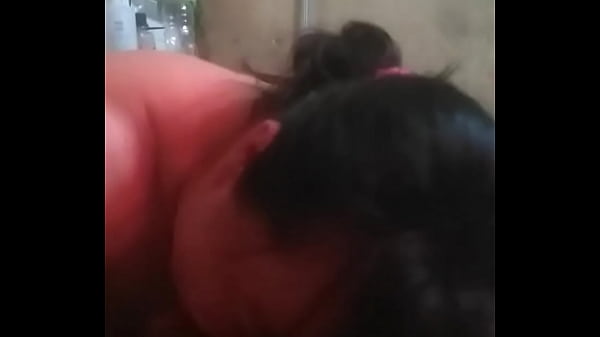 Wanita Tionghoa Mengisap Pria India