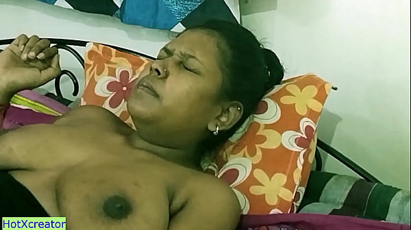 Cowok Muda India Panas Menggoyang Pelayan Hotel Sampai Meraung-raung! Adegan Ranjang Panas Dalam Bahasa Hindi