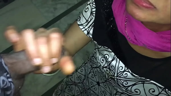 Tetes Sperma Panas Bhabhi Gujju Yang Gila Menelan Cairan Pria India