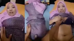 Ngentot Sama Bibi Berjilbab Tete Gede