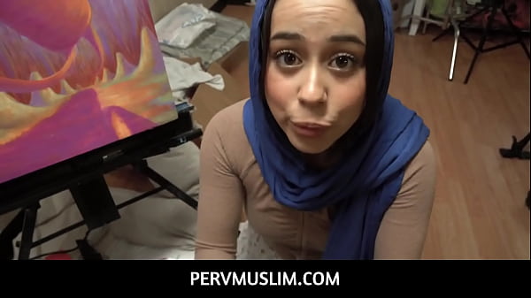 Dania Vegax, Arab Tiri Yang Hot Dan Polos, Membuat Kakak Tirinya Merana Dengan Nafsu Yang Tak Tersalurkan