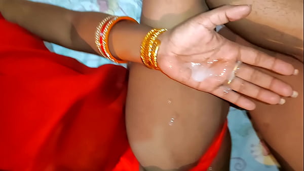 देसी माल की तंग गांड में पहली बार हिंदी में बोलते हुए धीरे-धीरे लोड किया