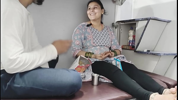 Ibu Mertua Tante Digoyang Di Kereta Dari Kashmir Ke Kanyakumari