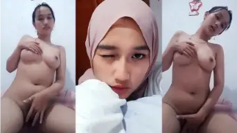 Dianitasari Rekam Video Mesra Untuk Pacar Yang Bikin Greget