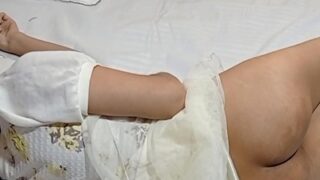 Kakak Beradik Telanjang Beraksi Mesra Saat Orang Tua Pergi