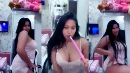 Vira Gemoy Yang Makin Hot Dan Menggoda Kembali Mengguncang