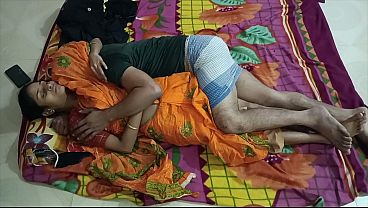 Bhabhi Genit Menggoda Devar Untuk Adegan Birahi Yang Kasar Dan Intens