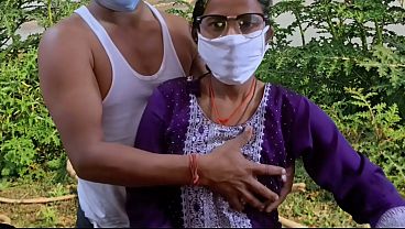Desi Bhabhi Padosi Ke Saath Masti Mein Gaand Chudai
