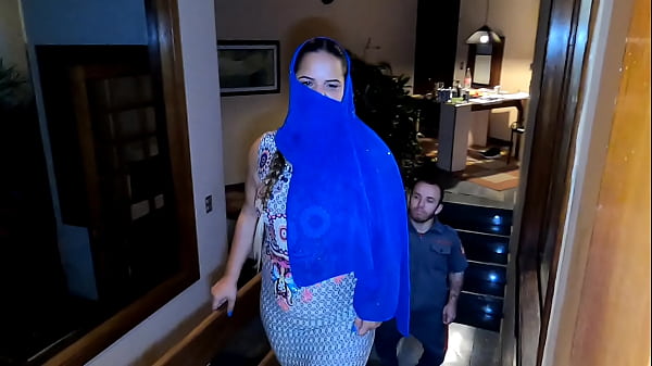 Pesta Perpisahan Lajang Arab Desi Dengan Pemadam Kebakaran Kerdil Dari Televisi Sbt Yang Menggoda