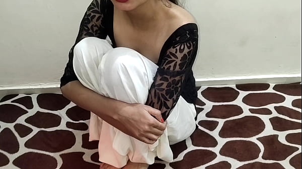 Desi Mahasiswi Benggala Tersesat Digencet Ganas – Audio Jelas Adegan Panas India (roleplay)