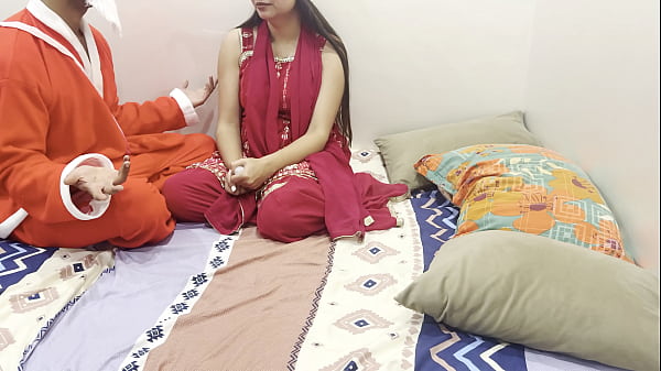 Video Porno Terpanas Tahun Baru 2026: Adegan Hindi Dengan Bisik Mesum, Saara Bhabhi Menggoda Dan Bikin Horny Bareng Santa