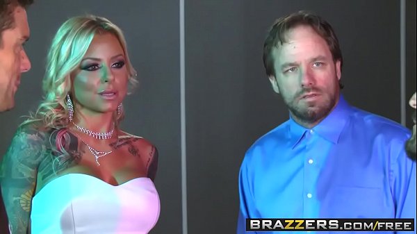 Kisah Nyata Istri Nakal: Britney Shannon Dihardcore Ramon Dan Gunn
